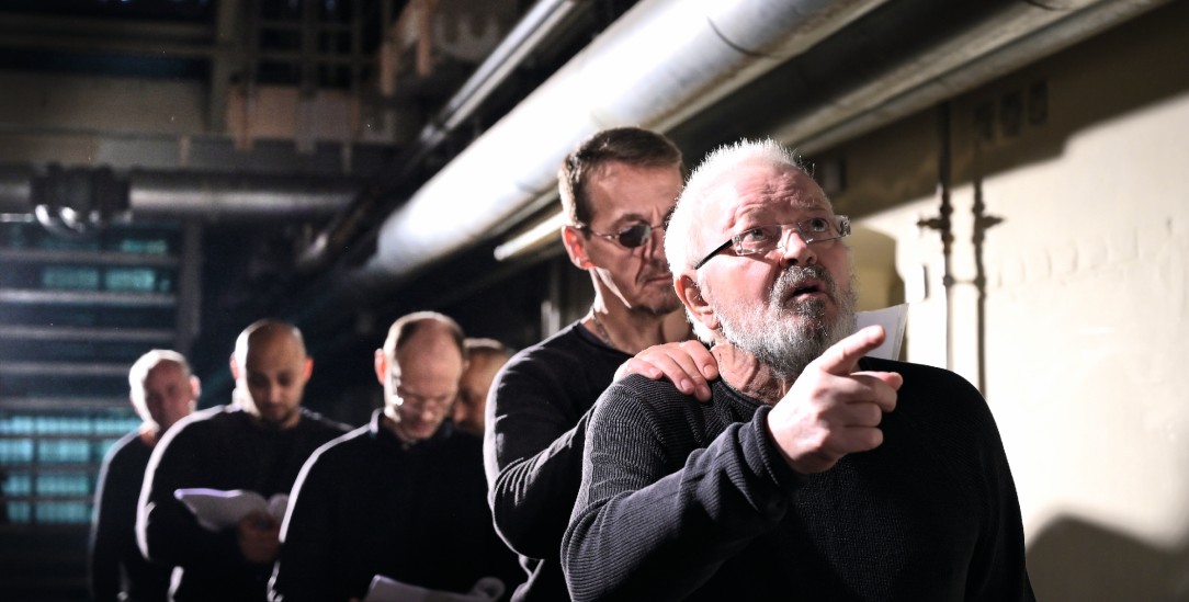 Elf Männer, ein Theaterstück: Probe zur Tragödie Ödipus in der Haftanstalt Tegel (Foto: Thomas Aurin)