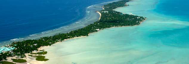 Ein Paradies vor dem Untergang: Der Pazifikstaat Kiribati, der aus vielen Atollen besteht, wird aufgrund des Klimawandels und des steigenden Meeresspiegels in absehbarer Zeit nicht mehr existieren (Foto: PA/AP/Vogel)