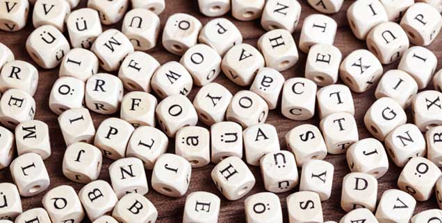 Beim Scrabble lernt man, welche Vokabeln einem die Gegenspieler voraus haben: Für CSUler ein tolles Gesellschaftsspiel. (Foto: thinkstock/gettyimages/MichaelJay) Beim Scrabble lernt man, welche Vokabeln einem die Gegenspieler voraus haben: Für CSUler ein tolles Gesellschaftsspiel. (Foto: thinkstock/gettyimages/MichaelJay)