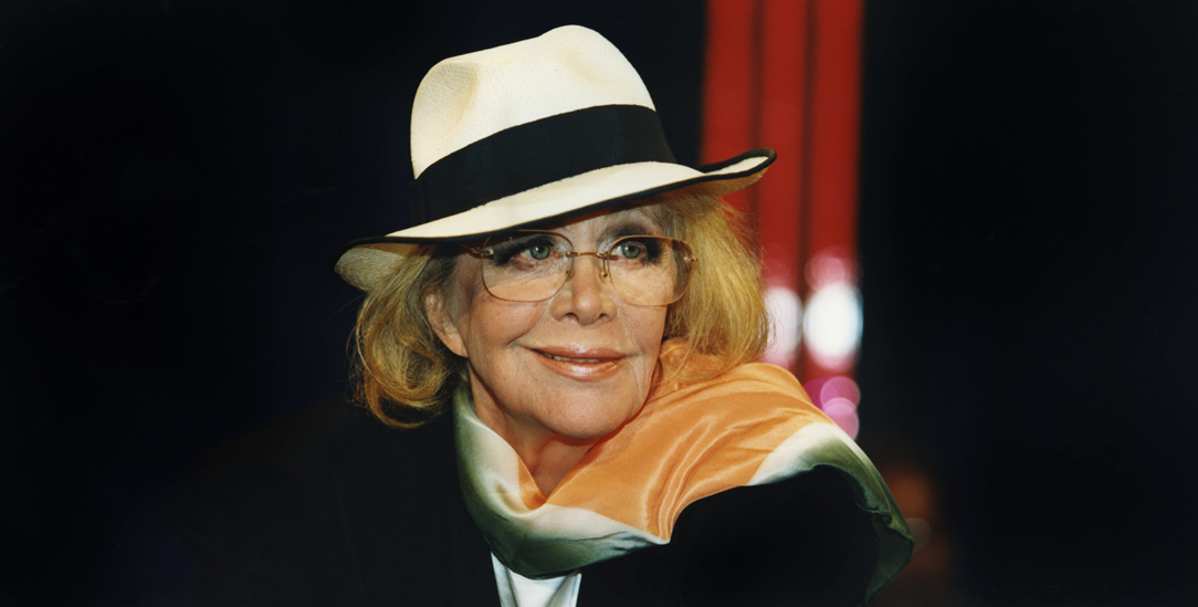 »Begabung ist doch keine Schuld«: Hildegard Knef verbrachte viel Zeit im Arbeitszimmer und auf der Bühne, auch, als sie Mutter war. Nicht allen gefiel das. (Foto: picture alliance / SZ Photo | Moenkebild)