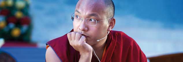 Zwischen Moderne und uralten Traditionen: Ogyen Trinley Dorje könnte dem tibetischen Buddhismus eine ganz eigene Innovationskraft verleihen. (Foto:  www.karmapa-germany.de/Filip Wolak Photography)