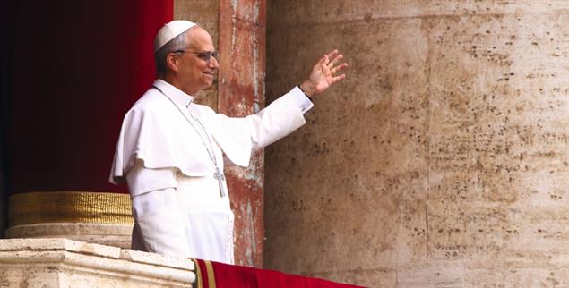 »Nie wieder Krieg!« Papst Leo XIV. bei seinem ersten sonntäglichen Mittagsgebet (Foto: PA / NurPhoto / Beata Zawrzel)