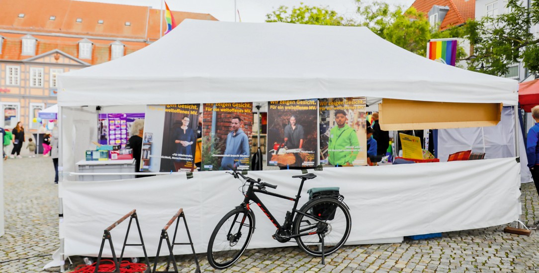 Menschen statt Wahlplakate: Ein Fotoprojekt macht Vielfalt in Mecklenburg-Vorpommern sichtbar. (Foto: Carsten Büttner)