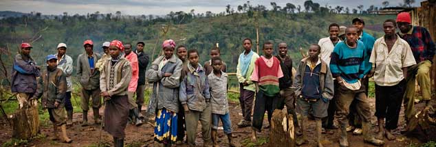 Zerstörtes Land in Kenia: Die Menschen, die hier leben (Foto), müssen die Folgen des Landraubs tragen. In den zurückliegenden 15 Jahren sind mehr als 100.000 Hektar Wald gerodet - und mehrheitlich ins Ausland verkauft - worden. (Foto: Corbis/O'Reilly)