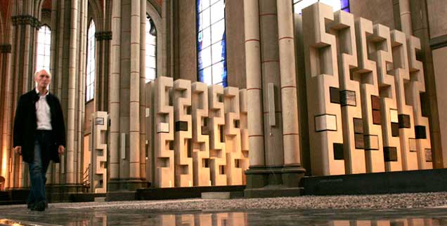 Ein Gotteshaus für die Toten: In der umgewidmete Kirche St. Josef in Aachen werden heute Urnen beigesetzt (Foto: pa/Carstensen)