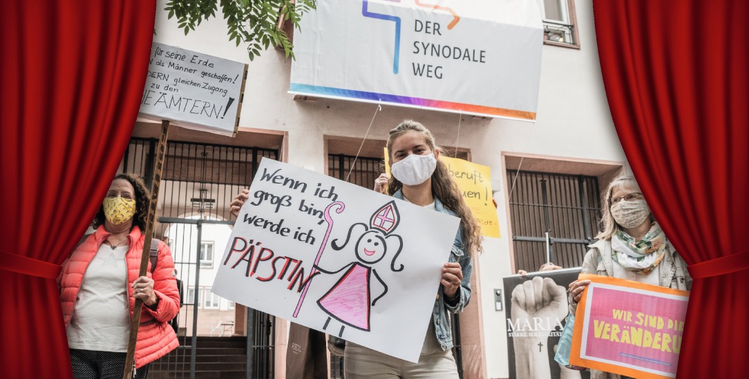 Draußen vor dem Tor: Am Eingang der Tagungsorte - hier das Dominikanerkloster in Frankfurt - gab es Proteste gegen den Ausschluss von Frauen aus kirchlichen Leitungspositionen (Fotos: istockphoto; kna)