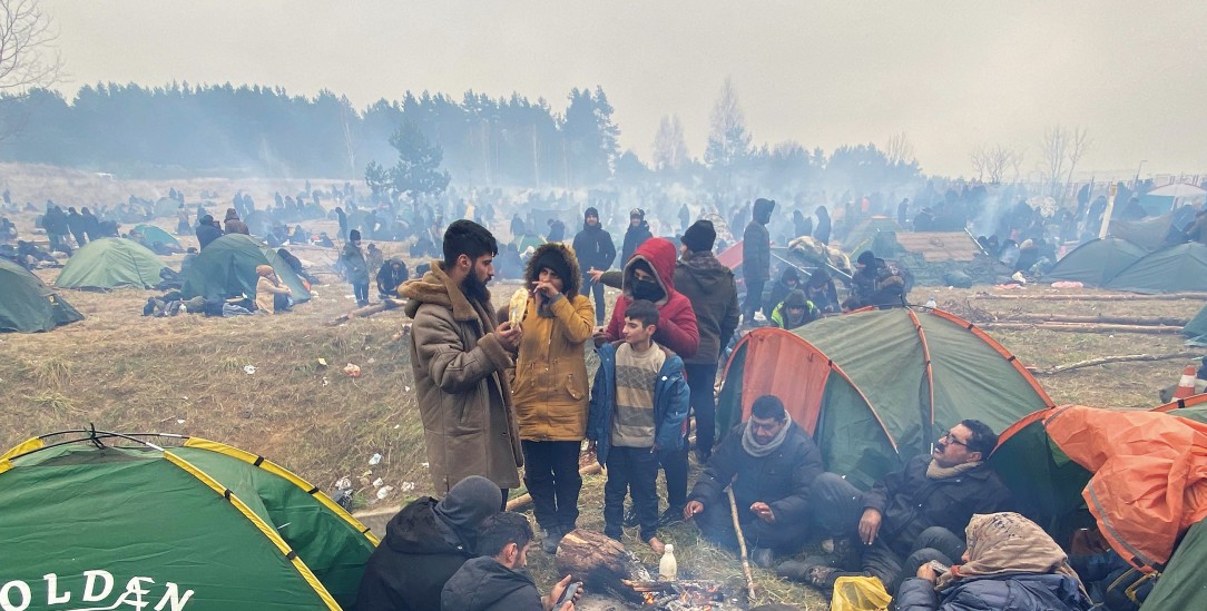 Nicht nur negative Erfahrungen: Migranten im belarussischen Brusgi unmittelbar vor der polnischen Grenze(Foto: pa/Ulf Mauder)