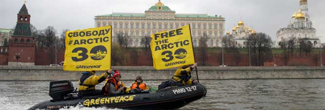Greenpeace fordert in Moskau die Freilassung seiner inhaftierten Aktivitsten. (Foto: pa/Maxim Blinov/RIA Novosti)