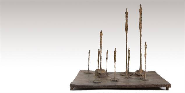 Menschen oder Bäume: »Die Lichtung« lässt das offen (Foto: Fondation Giacometti, Paris; © Succession Alberto Giacometti / ADAGP Paris, 2025; © VG BildKunst, Bonn 2025)