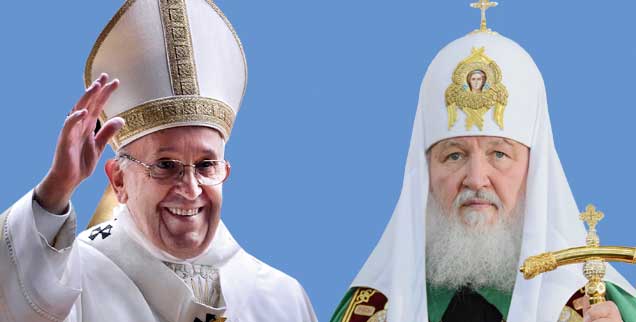 Papst Franziskus (links) und Patriarch Kyrill (rechts): Treffen auf neutralem Boden, am Flughafen von Havanna. (Fotos: pa/Spaziani; pa/Pyatakov)