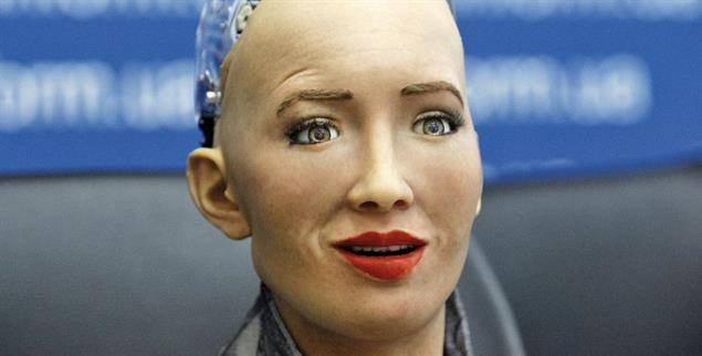Starker Ausdruck: Der Roboter Sophia sieht aus wie ein Mensch, aber fühlt nicht wie einer (Foto: pa/zumapress/Serg Glovny)