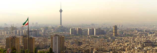 Teheran im Dunst: Wie wird die Regierung auf die permanenten Provokationen der USA reagieren? (Foto: istockphoto/Domicile Media)