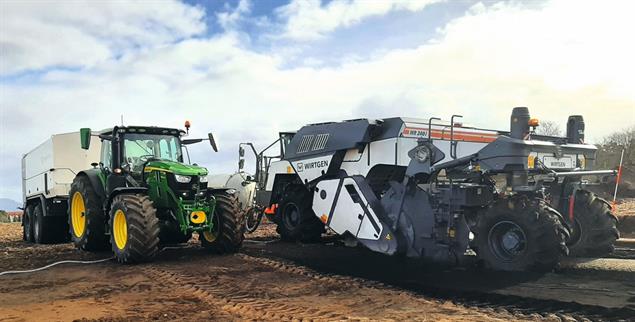 PFAS-Immobilisierung bei Rastatt: Einmal in die Umwelt gelangt, kommen sie nur schwer wieder heraus. (Foto: © Vegas / Universität Stuttgart)   