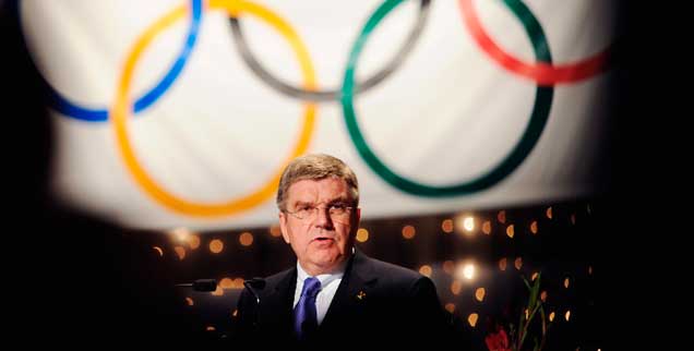 Auf Karrierekurs: IOC-Vizepräsident Thomas Bach braucht Stimmen aus den arabischen Staaten, um 2013 IOC-Präsident zu werden. Dafür bringt er Opfer. (Foto: pa/Prang)