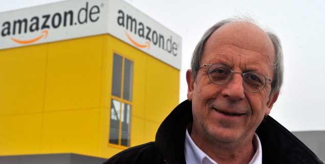 Erwin Helmer, Diözesanpräses der KAB Augsburg, kritisiert die die Bedingungen, zu  denen Beschäftigte beim Versandhändler Amazon arbeiten (Foto: PA/Sueddeutsche/Puchner)