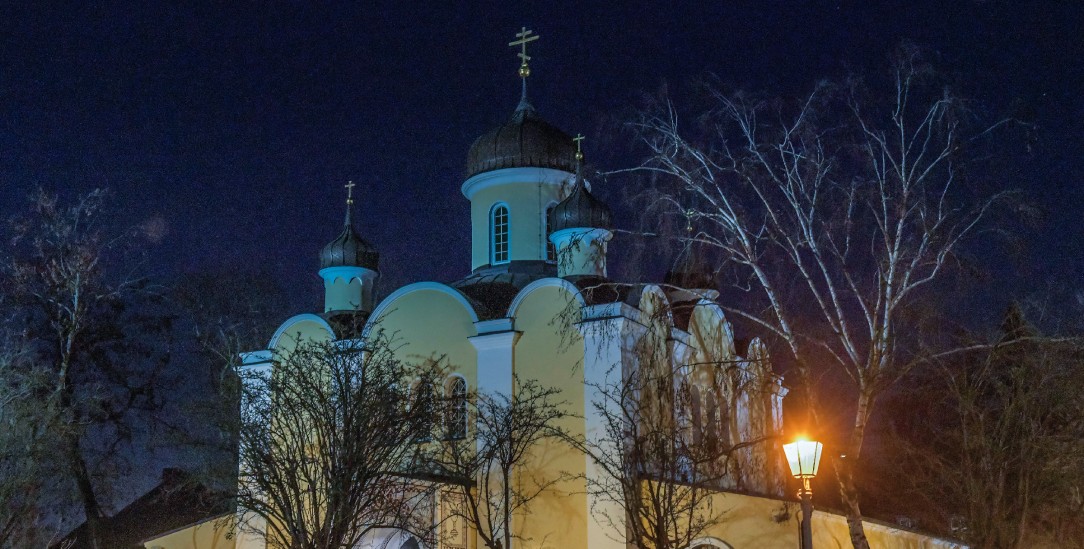 Im Dunkeln: Russisch-orthodoxe Kathedrale am Hohenzollerndamm in Berlin (Foto: pa/Bildagentur-online/Joko)