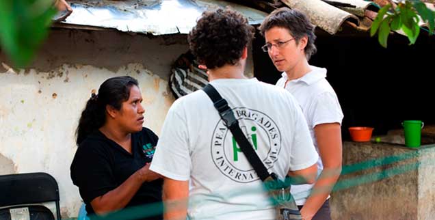 Die Peace Brigades International (PBI), eine von den Vereinten Nationen anerkannte Friedensorganisation, engagiert sich in Mexiko, wo Morde an der Tagesordnung sind (Foto: Peace Brigades International)