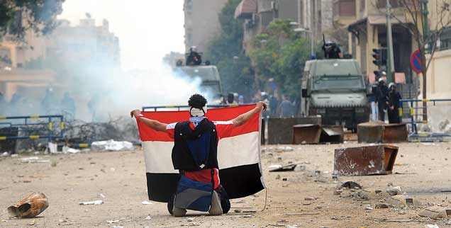 Protest in Kairo: Was wird aus den Arabischen Revolutionen in Ägypten, Syrien, Tunesien? (Foto: pa/Omar)
