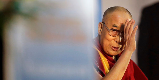 "Jetzt ist die Zeit gekommen zu verstehen, dass wir eine Menschheit auf einem Planeten sind", sagt der Dalai Lama (Foto: pa/AP/Manish Swarup)