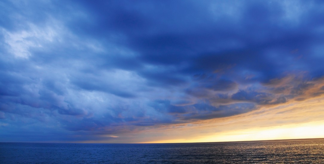 Weder nichts noch etwas Endliches: der Horizont (Foto: bellaluna / Photocase) Weder nichts noch etwas Endliches: der Horizont (Foto: bellaluna / Photocase)