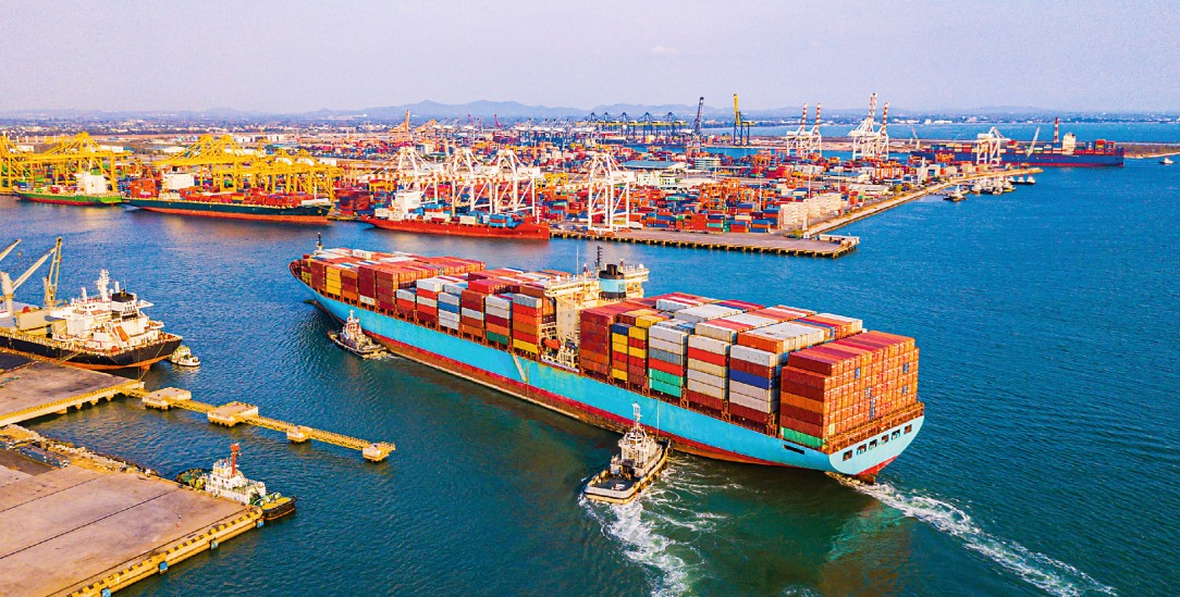 Container-Schifffahrt: Symbol für den boomenden Welthandel (Foto: iStock by Getty / pigphoto)