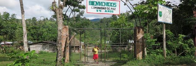 Von Frieden kann in Kolumbien keine Rede sein: Nicht nur die Gemeinde San José de Apartadó im Norden des Landes leidet unter den Anfeindungen der Paramilitärs (Foto: Knut Henkel)