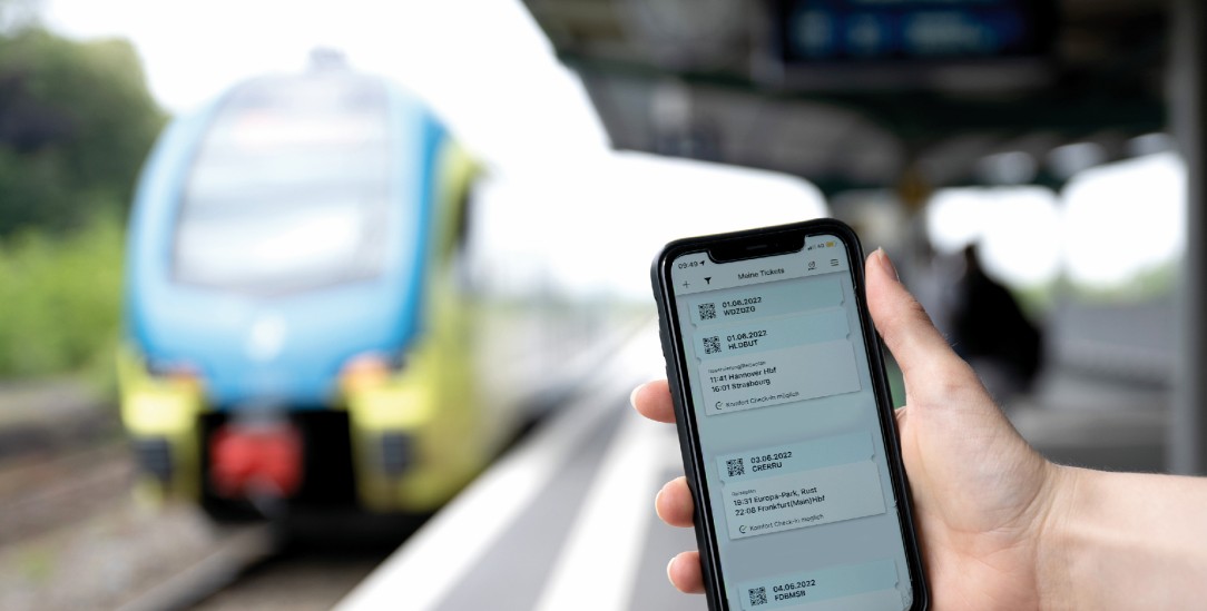 Umweltfreundlich oder unsozial? Die Bahncard gibt es bald nur noch als digitales Angebot. (Foto: pa/Teresa Kröger)