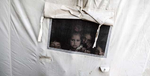 Flucht vor dem Bürgerkrieg in Syrien: Mehr als eine Million Menschen haben ihre Heimat verlassen, darunter viele Kinder. Pro Asyl fordert von der Bundesregierung und der Europäischen Union eine großzügige Aufnahme Schutzsuchender  (Foto: pa/Keogh/Wostok Press)