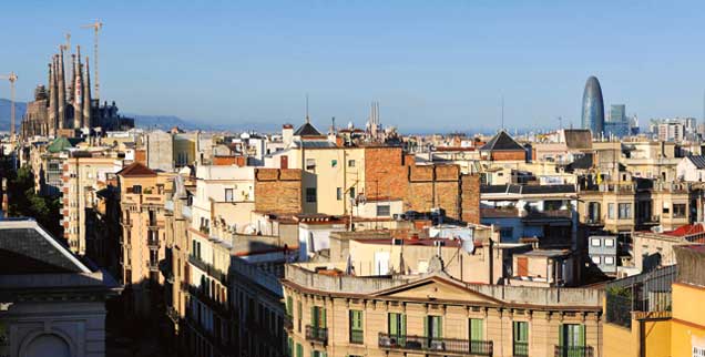 Barcelona wird seit vier Jahren von dem linken Wahlbündnis En Comú regiert. Das hat ein Wohnungsbauprogramm und die Förderung einer solidarischen Wirtschaft durchgesetzt (Foto: pa/Weber)