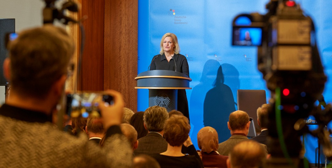 Innenministerin Nancy Faeser: Die Islamkonferenz fällt in ihren Zuständigkeitsbereich (Foto: PA/EPD-Bild/Christian Ditsch)