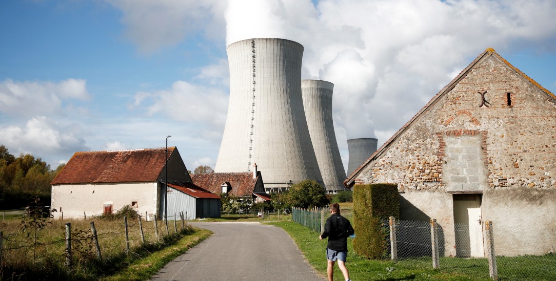 Frankreich: Kühltürme des Atomkraftwerks in Dampierre-en-Burly