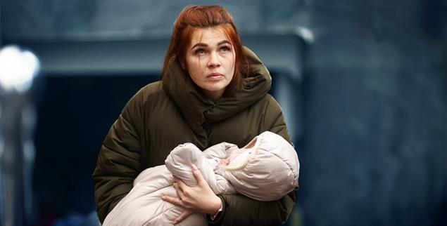 Ikone Mutter mit Kind: Eine Geflüchtete aus der Ukraine mit ihrem Baby. (Foto: Getty Images / Dan Kitwood)