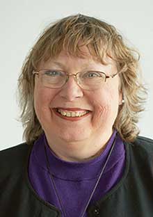 Monika Müller-Herrmann war als Altenpflegerin in der ambulanten Pflege tätig. Sie arbeitet als Psychologin, Trauerbegleiterin und Demenzcoach. (Foto: Privat) Monika Müller-Herrmann war als Altenpflegerin in der ambulanten Pflege tätig. Sie arbeitet als Psychologin, Trauerbegleiterin und Demenzcoach. (Foto: Privat)