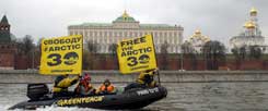 Greenpeace fordert in Moskau die Freilassung seiner inhaftierten Aktivitsten. (Foto: pa/Maxim Blinov/RIA Novosti)