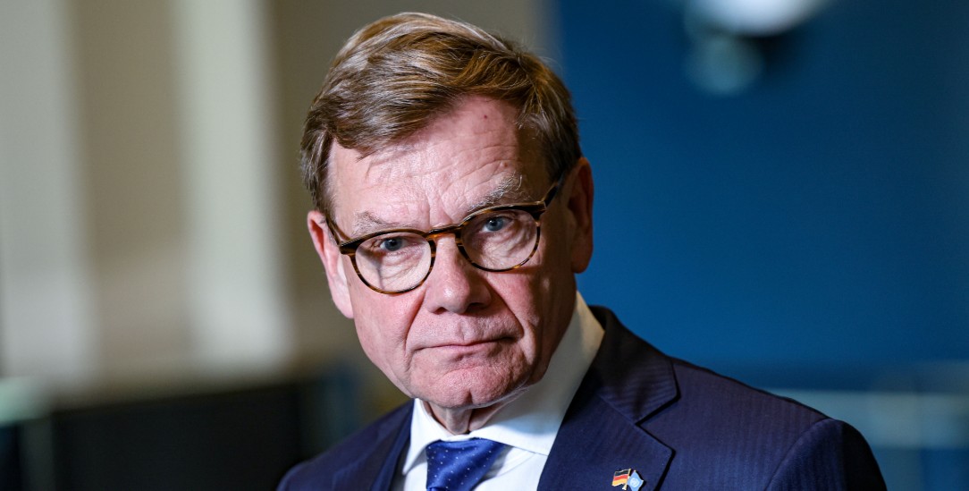Damit hatte er nicht gerechnet: Bundes-Außenminister Johann Wadephul nach der Wahlniederlage in New York (Foto: pa/Bianca Otero/ZUMA Press Wire)