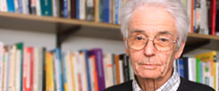 Horst-Eberhard Richter: »Warum rafft sich das Volk nicht zum Widerstand auf?«