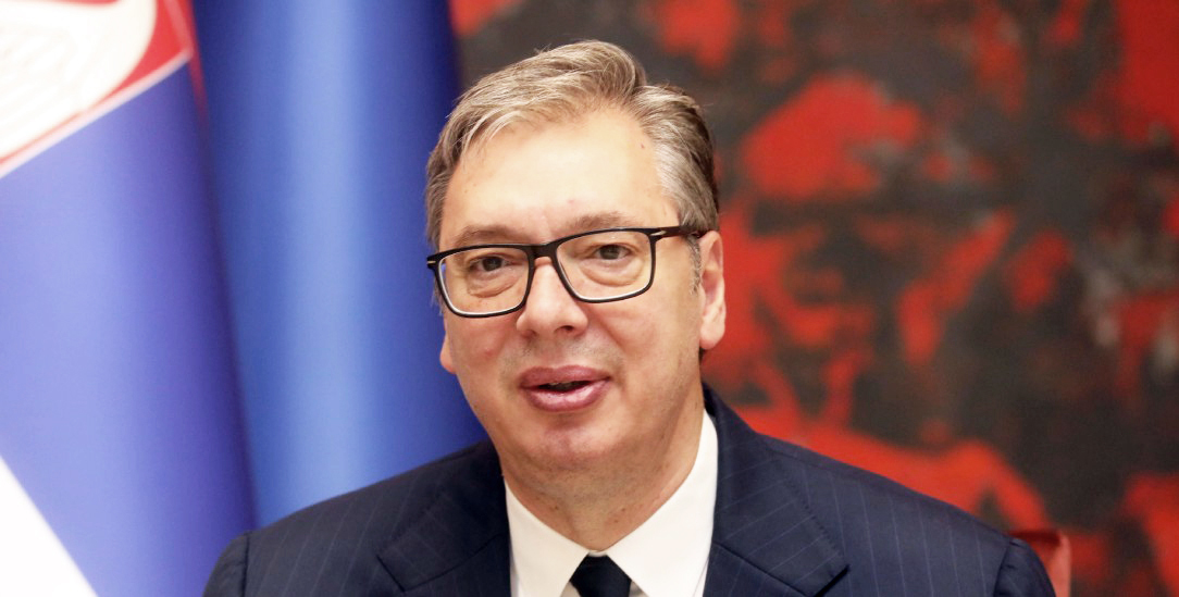 Unter Druck: Serbiens Präsident Aleksandar Vucic kündigt Rücktritt und Neuwahlen an. (Foto: pa/MILAN ILIC/BETAPHOTO/SIPA)