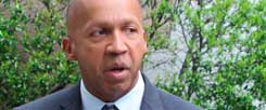 Harvard-Absolvent Bryan Stevenson ist ein ungewöhnlicher Anwalt: Er vertritt mittellose Bürger, jugendliche Straftäter und Menschen, die zur Todesstrafe verurteilt wurden. »Wir haben ein Justizsystem geschaffen, in dem man besser behandelt wird, wenn man reich und schuldig ist, als wenn man arm und unschuldig ist. Wohlstand, nicht Wahrheit liegt etlichen Urteilen zugrunde«, sagt er (Foto: Reuters/Marvin Gentry)