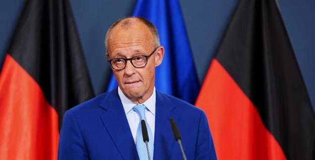 Friedrich Merz will als Bundeskanzler weitermachen, aber die Menschen wenden sich immer mehr von den Regierungsparteien ab. (Foto: pa/ap/Markus Schreiber)