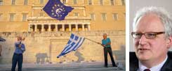 Rentner schwenken eine griechische und eine europäische Fahne mit Eurosymbol vor dem Parlament in Athen: Der Aufruf zur Einheit vor dem Euro-Gipfel vom 11./12. Juli hat auf den ersten Blick genützt. Auf den zweiten wird offenbar, dass sich die Europäer weiter am Buhmann Griechenland abarbeiten. »Das ist keine Lösung«, sagt der Sozialethiker Bernhard Emunds (rechts)  (Fotos: pa/Geiss; Phil.-Theol. Hochschule St. Georgen)

