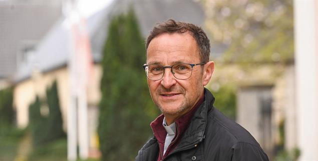 »Ich rede vorsichtiger von Gott«, sagt Jörg Meyrer, Pfarrer im Ahrtal. (Foto: KNA-Bild / Harald Oppitz)