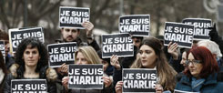 »Ich bin Charlie«: Spanische Journalistinnen und Journalisten zeigen Solidarität mit den Opfern von Paris. Nach dem Anschlag auf das Satiremagazin »Charlie Hebdo« ist europaweit das Entsetzen groß  (Foto: pa/dpa/Jesus Diges)