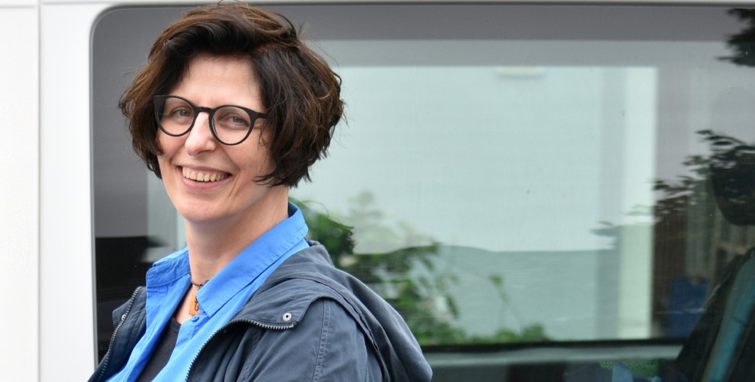 Trudi Götz hat die Stiftung Sozialidee in Nürnberg gegründet. Etwa 9000 Menschen nehmen die Angebote pro Jahr wahr. (Foto: Andreas Thamm)
