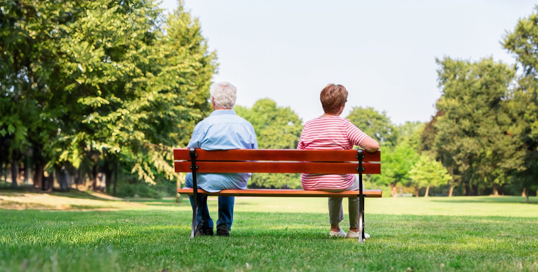 Zusammenbleiben oder trennen? Manche alte Paare haben sich nur noch wenig zu sagen. (Foto: istockphoto/FredFroese)