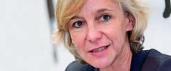 Die Journalistin und Publik-Forum-Autorin Ulrike Schnellbach fragt sich: »Was heißt Pressefreiheit in Zeiten des Rechtspopulismus?« (Foto: Heyer)