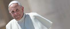 »Wenn jemand homosexuell ist und Gott sucht und guten Willens ist, wer bin ich da, um über ihn zu richten?« , sagt Papst Franziskus. Solche Worte waren von seinen Vorgängern nicht zu hören (Foto: pa/Spaziani)