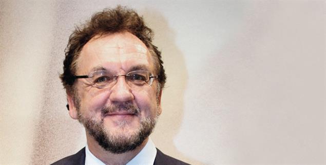 »Zuverlässigkeit, Beständigkeit, Vertrauenswürdigkeit. So stelle ich mir Journalismus vor,« sagt Heribert Prantl (Foto: Piero Oliosi/Polaris/laif)